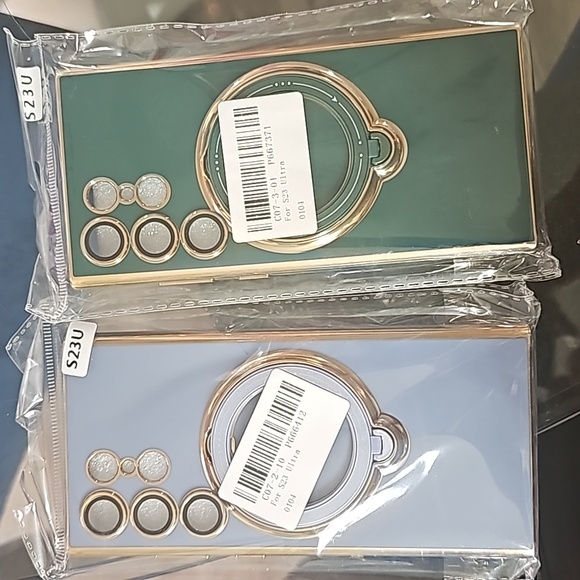 Phone cases 2 different colorsS23U